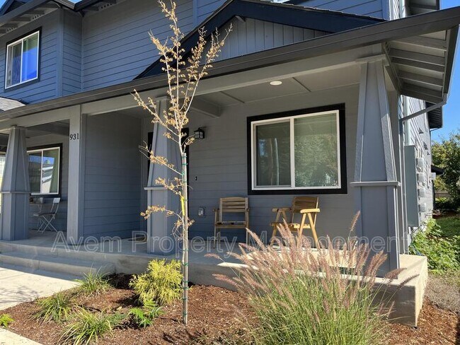 property at 931 Prospect St