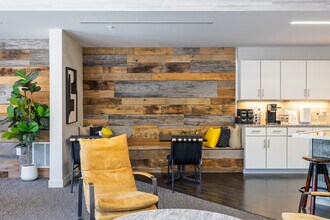 Flats at Switch in Fishers, IN - Foto de edificio - Interior Photo