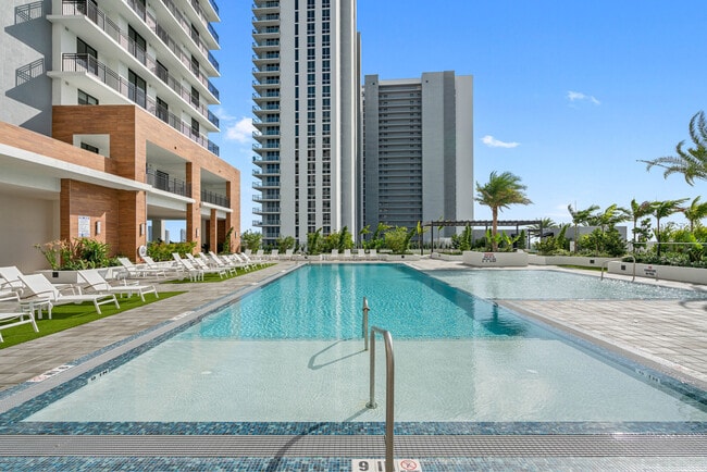 Soleste NoMi Beach in Aventura, FL - Building Photo - Building Photo