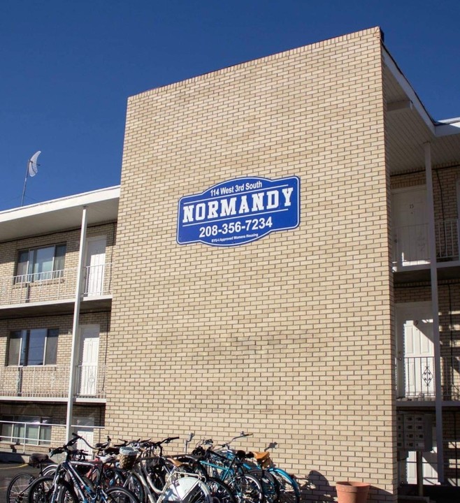 Normandy Apartments in Rexburg, ID - Foto de edificio