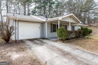 1274 Classic Dr NE in Conyers, GA - Building Photo - Building Photo