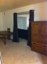 4th Street Manor in Waterloo, IA - Foto de edificio - Interior Photo