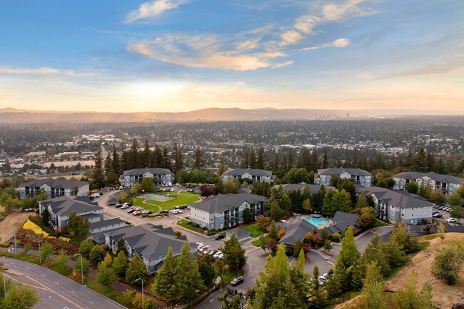 Altamont Summit Apartment Homes in Portland, OR - Building Photo - Building Photo