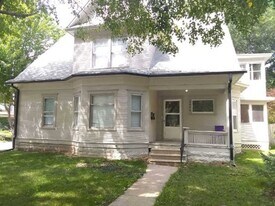 2800 R St in Lincoln, NE - Building Photo
