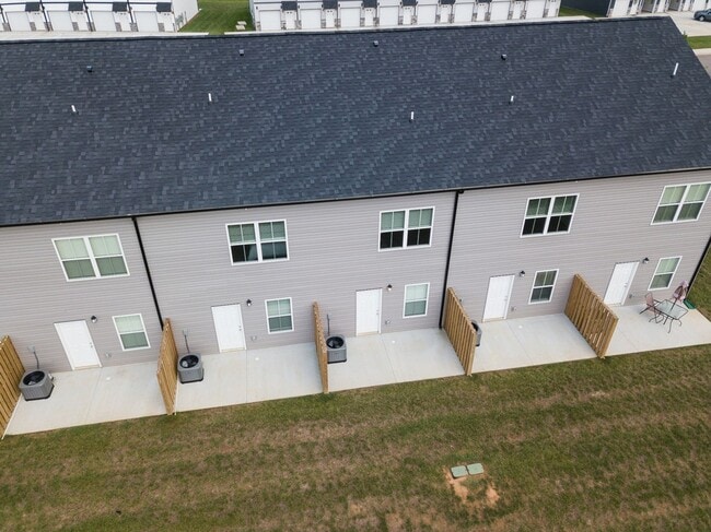 212 Drayton Dr. in Clarksville, TN - Building Photo - Building Photo