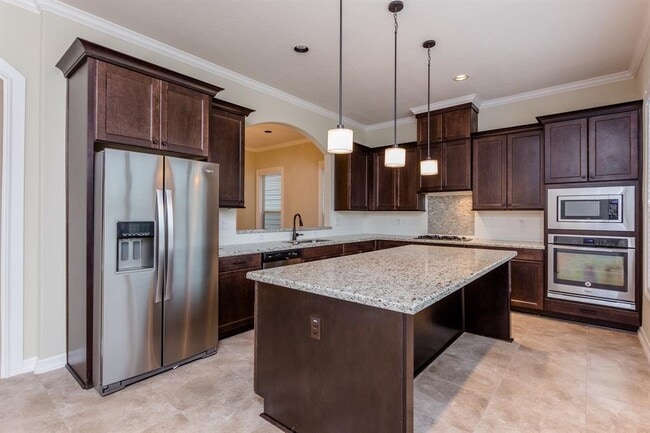 11131 Olympia Dr in Houston, TX - Building Photo - Building Photo