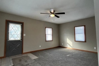 615 8th Ave S in Onalaska, WI - Building Photo - Building Photo