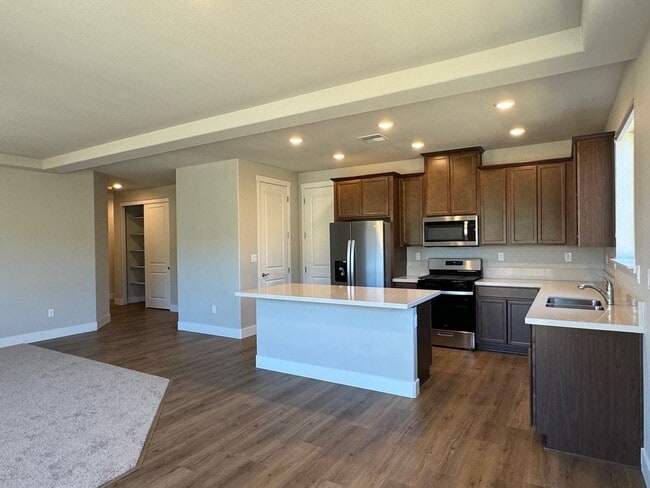 property at 7546 Rambling Rdg Rd