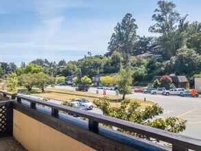 6 Tamalpais Commons Ln in Mill Valley, CA - Building Photo - Building Photo