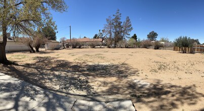 20800 Sholic Rd in Apple Valley, CA - Building Photo - Building Photo