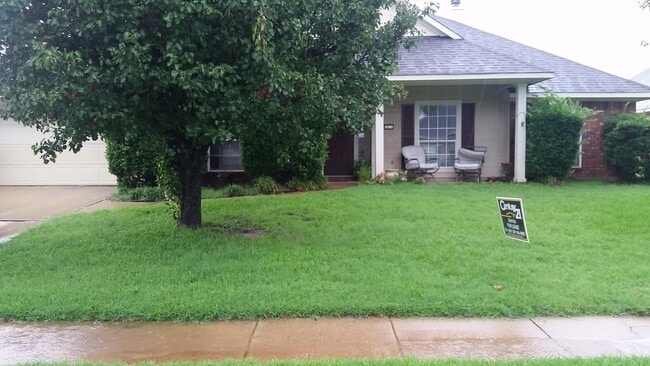property at 1411 Magnolia Ridge