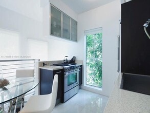 928 Pennsylvania Ave in Miami Beach, FL - Building Photo - Building Photo