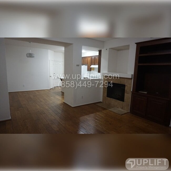 7850 Via Belfiore in San Diego, CA - Building Photo - Building Photo