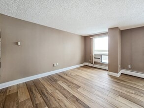 718-712 12 Ave SW in Calgary, AB - Building Photo - Building Photo