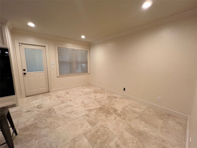 property at 1014 Roxella St