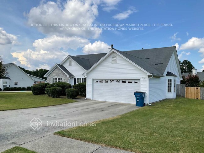 property at 4030 Hollow Springs Tr SE
