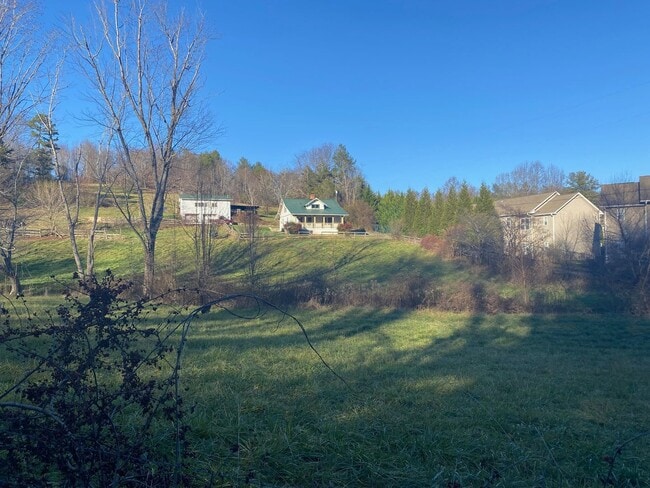 property at 9 McKinnish Cove Rd