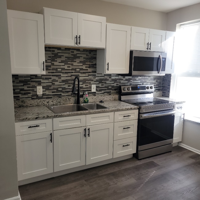 property at 3962 Evans Ave