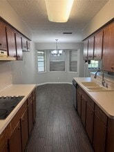 7910 Jonquil Dr in Texas City, TX - Building Photo - Building Photo