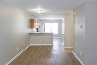 Amber Grove in Lakewood, NJ - Building Photo - Interior Photo