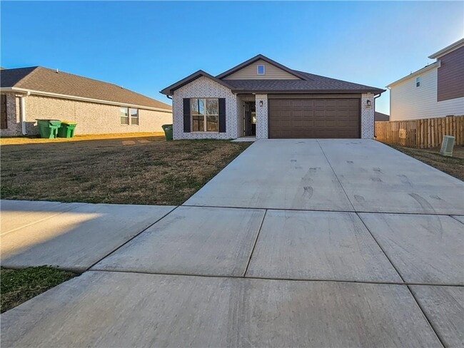 property at 2091 Bluebonnet Ln