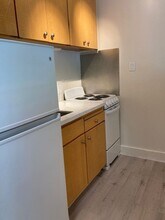 928 Peninsula Ave in San Mateo, CA - Building Photo - Building Photo
