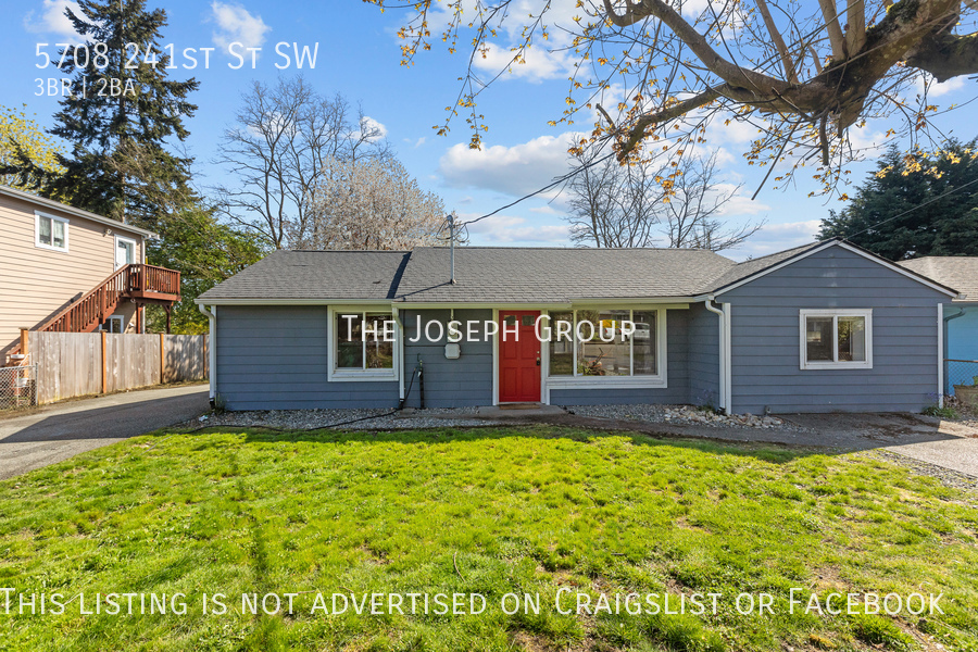 5708 241st St SW in Mountlake Terrace, WA - Building Photo