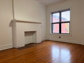 3722 N Sheffield Ave, Unit 3S in Chicago, IL - Building Photo - Building Photo