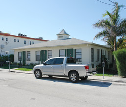 334 Oregon St in Hollywood, FL - Building Photo - Building Photo