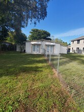 1531 Evans Ave, Unit 1 in Ft. Myers, FL - Building Photo - Building Photo