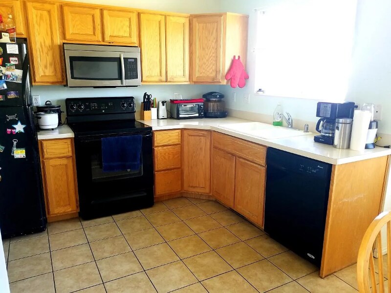 1258 W 725 N in Clinton, UT - Building Photo