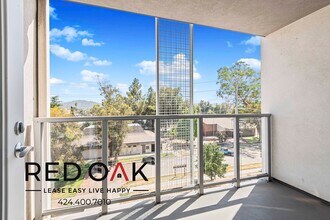 11405 Chandler Blvd in Los Angeles, CA - Building Photo - Building Photo