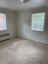 1123 Amsterdam Rd in Park Hills, KY - Building Photo - Building Photo