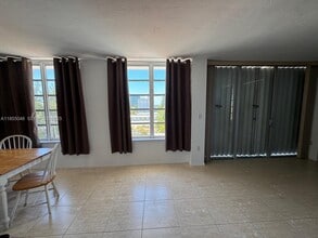 7800 Carlyle Ave in Miami Beach, FL - Building Photo - Building Photo