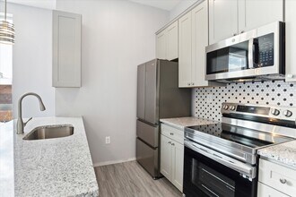650 South St, Unit 3 in Philadelphia, PA - Building Photo - Building Photo