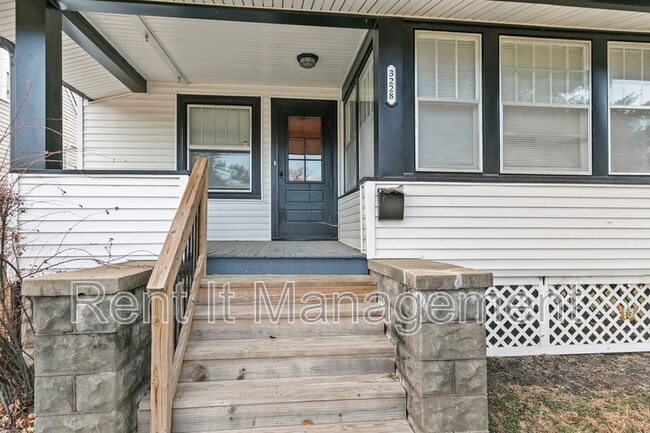 3228 Fontenelle Blvd in Omaha, NE - Building Photo - Building Photo