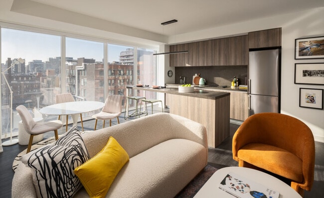 The Taylor in Toronto, ON - Building Photo - Building Photo