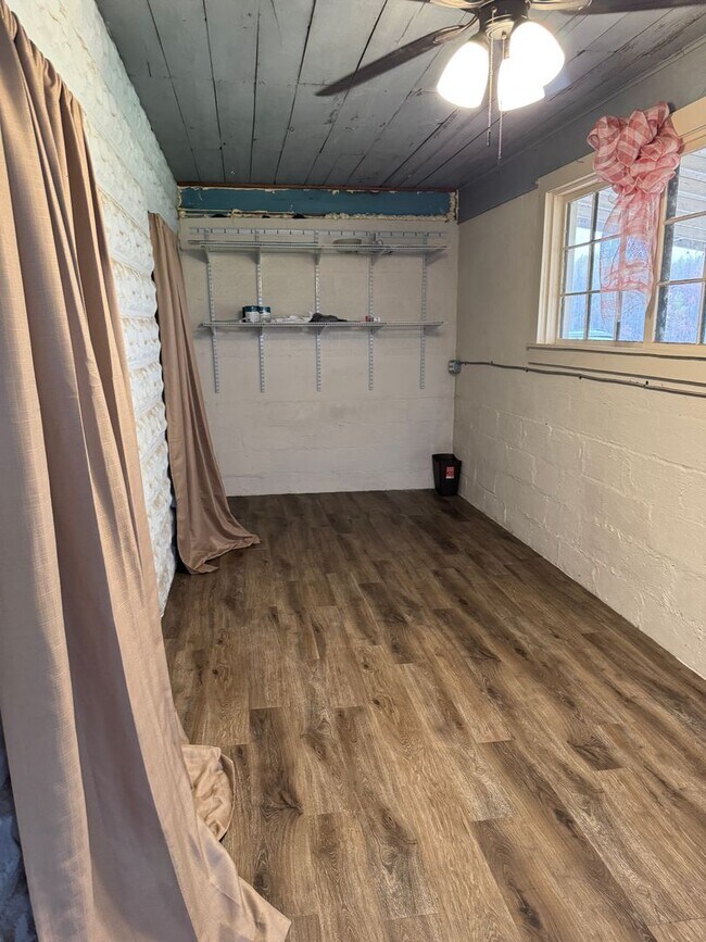 386 Dabbsy Ford Rd in Decherd, TN - Building Photo - Building Photo