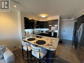 120 Dallimore Cir in Toronto, ON - Building Photo - Building Photo