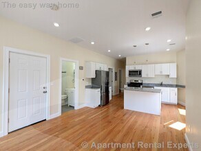 2 Sacramento Pl, Unit 3 in Cambridge, MA - Building Photo - Building Photo