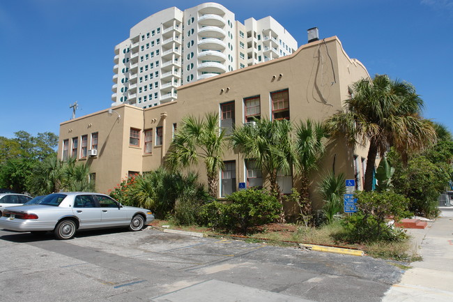 La Casa Apartments in Sarasota, FL - Foto de edificio - Building Photo