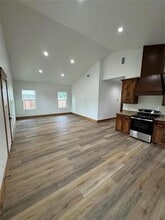 409 5th St in Blanket, TX - Building Photo - Building Photo