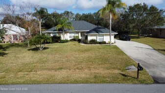 3408 Heartwood Ln in Melbourne, FL - Building Photo