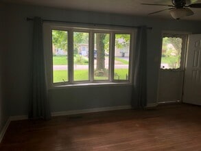 206 S Travelstead Ln in Carbondale, IL - Building Photo - Building Photo