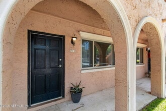 5375 Ortega Farms Blvd in Jacksonville, FL - Building Photo - Building Photo