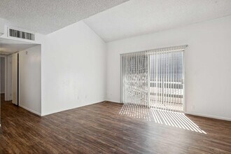 San Merida in Phoenix, AZ - Building Photo - Building Photo