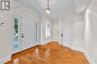 141 Regatta Ave in Richmond Hill, ON - Building Photo - Building Photo