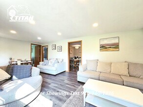 2637 E Shore Dr in Green Bay, WI - Building Photo - Building Photo