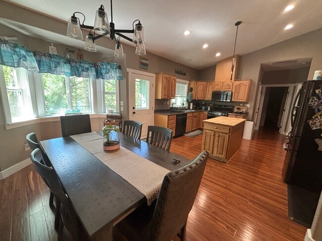 5430 Whitney Ct in Garden Valley, CA - Building Photo - Building Photo