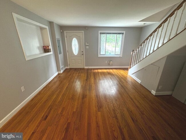 10710 Maple St in Fairfax, VA - Building Photo - Building Photo